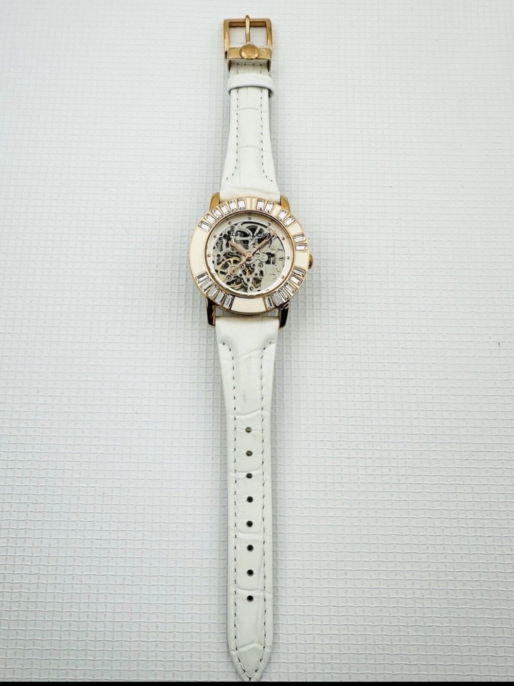 NEW BCBGMAXAZRIA BG6408 Enchante Automatic Skeleton Watch White Leather